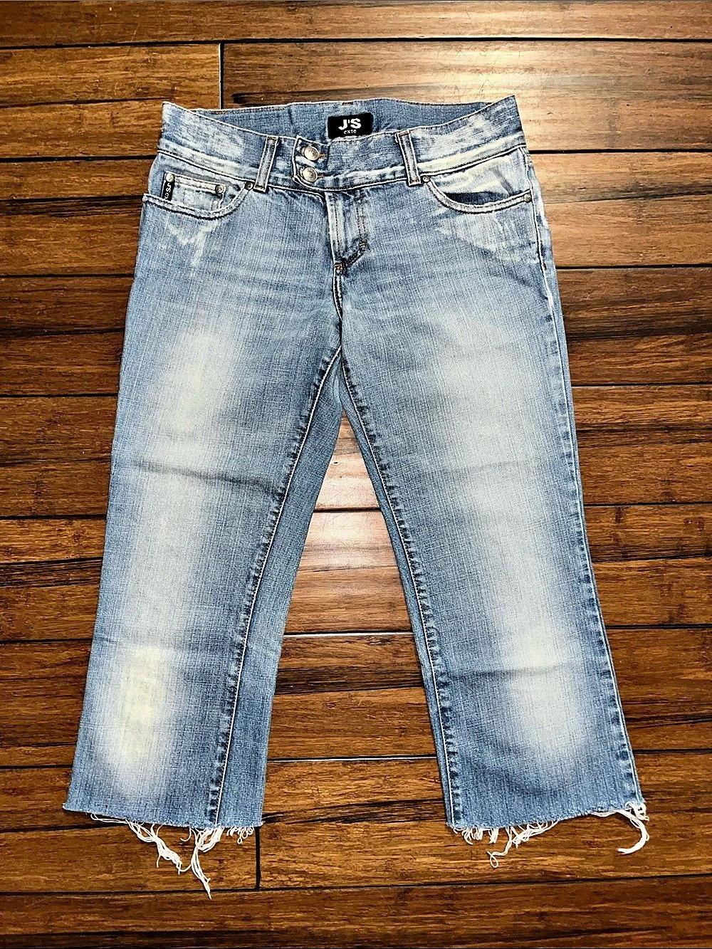 Vintage J's Exte Distressed Straight Leg cropped Jeans in Blue Waist 26